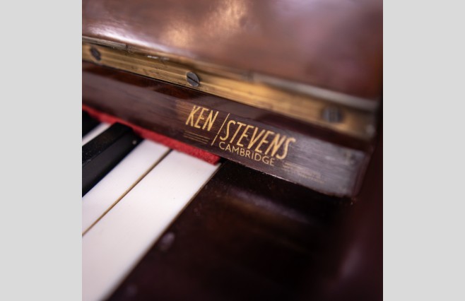 Used Chappell Mahogany Upright Piano Sold As Seen Bargain - Image 9